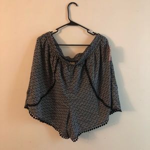 Women’s black and white Rayon shirts size 3x NWT